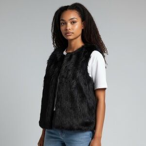 PJK Patterson J. Kincaid Black Shaggy Faux Fur and Faux Leather Vest, Size M/L
